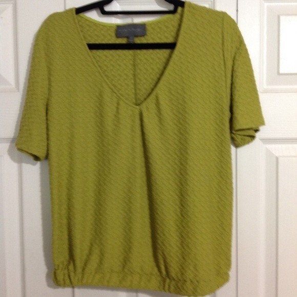SUNDAY IN BROOKLYN Anthropologie Sidonie V-Neck Textured Top Mustard Yellow - Picture 2 of 6